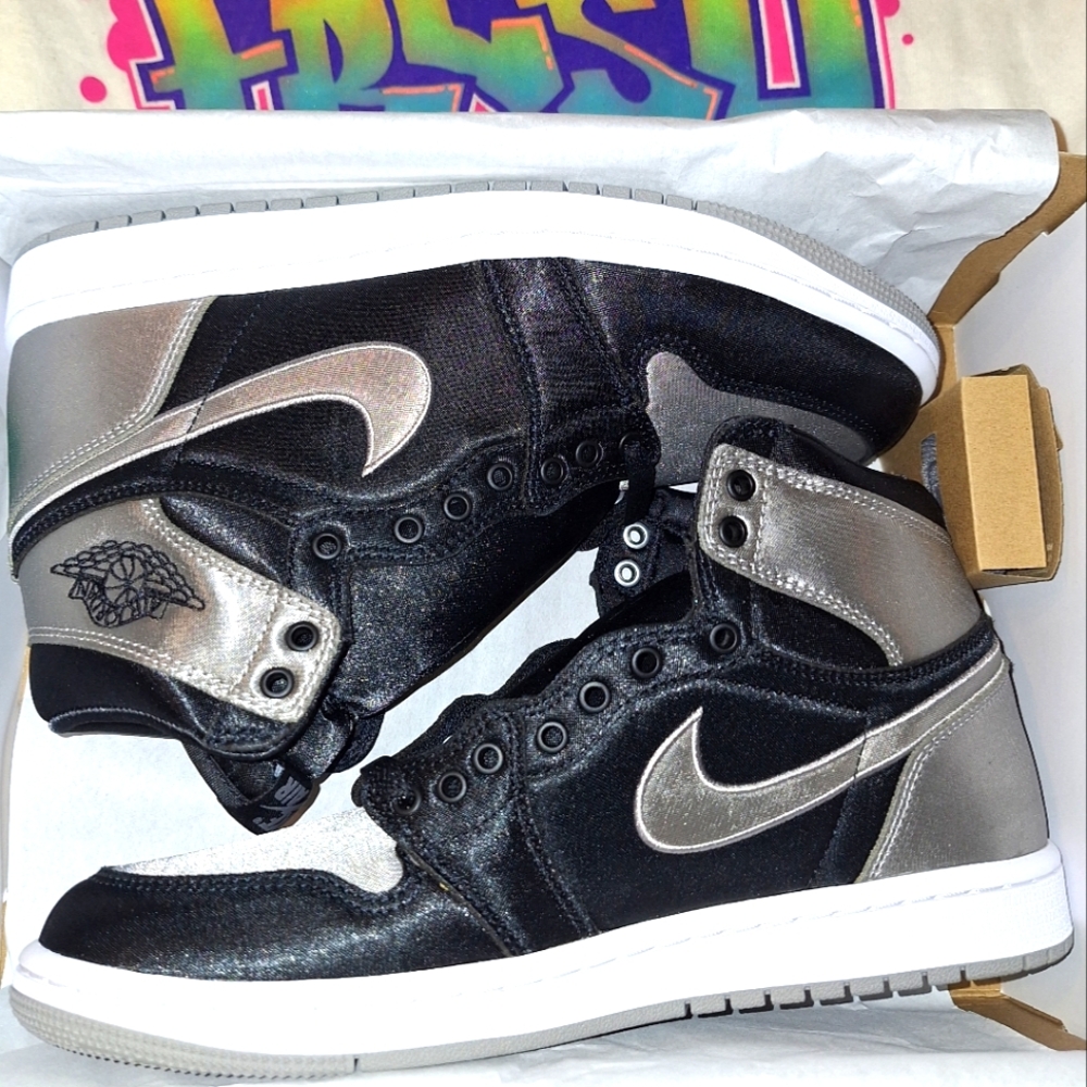 Wmns Jordan 1 High "Satin Shadow"
